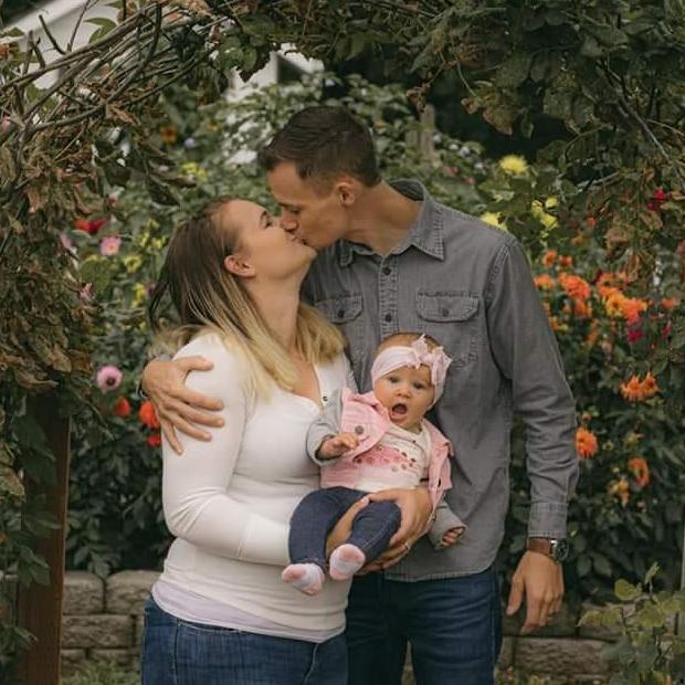 Our first set of family photos❤