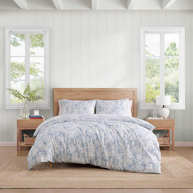 Tommy Hilfiger - Duvet Set, Luxuriously Soft Cotton Slub Bedding with Matching Shams, Abstract Design (Ethereal Floral Blue, Full/Queen)