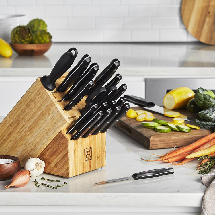 ZWILLING, Twin Signature 19-Piece Knife Block Set | Zola