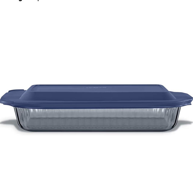 Pyrex Colors Tinted (9x13) Glass Baking Dish with BPA-Free Lid, Oblong Bakeware Glass Pan For Casserole & Lasagna, Dishwasher, Freezer, Microwave and Pre-Heated Oven Safe, Smoke