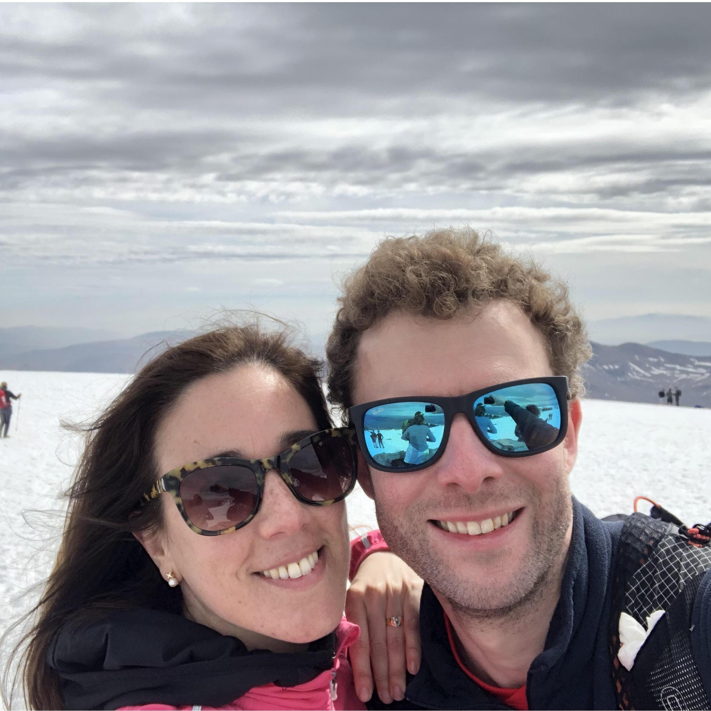 At the top of Ben Nevis - Britain's tallest mountain (Anna called it more a hill!)
En la cima del Ben Nevis (el pico más alto de Reino Unido 1.345m) yo le dije que era una colina!