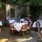 Zoubi Restaurant & Bar