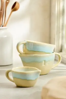 Stoneware Measuring Cups, Set of 3