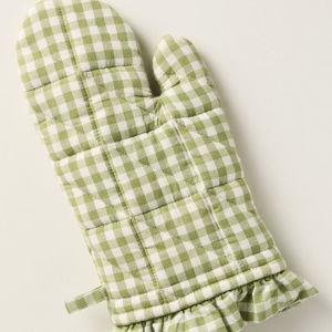Brynn Gingham Oven Mitt