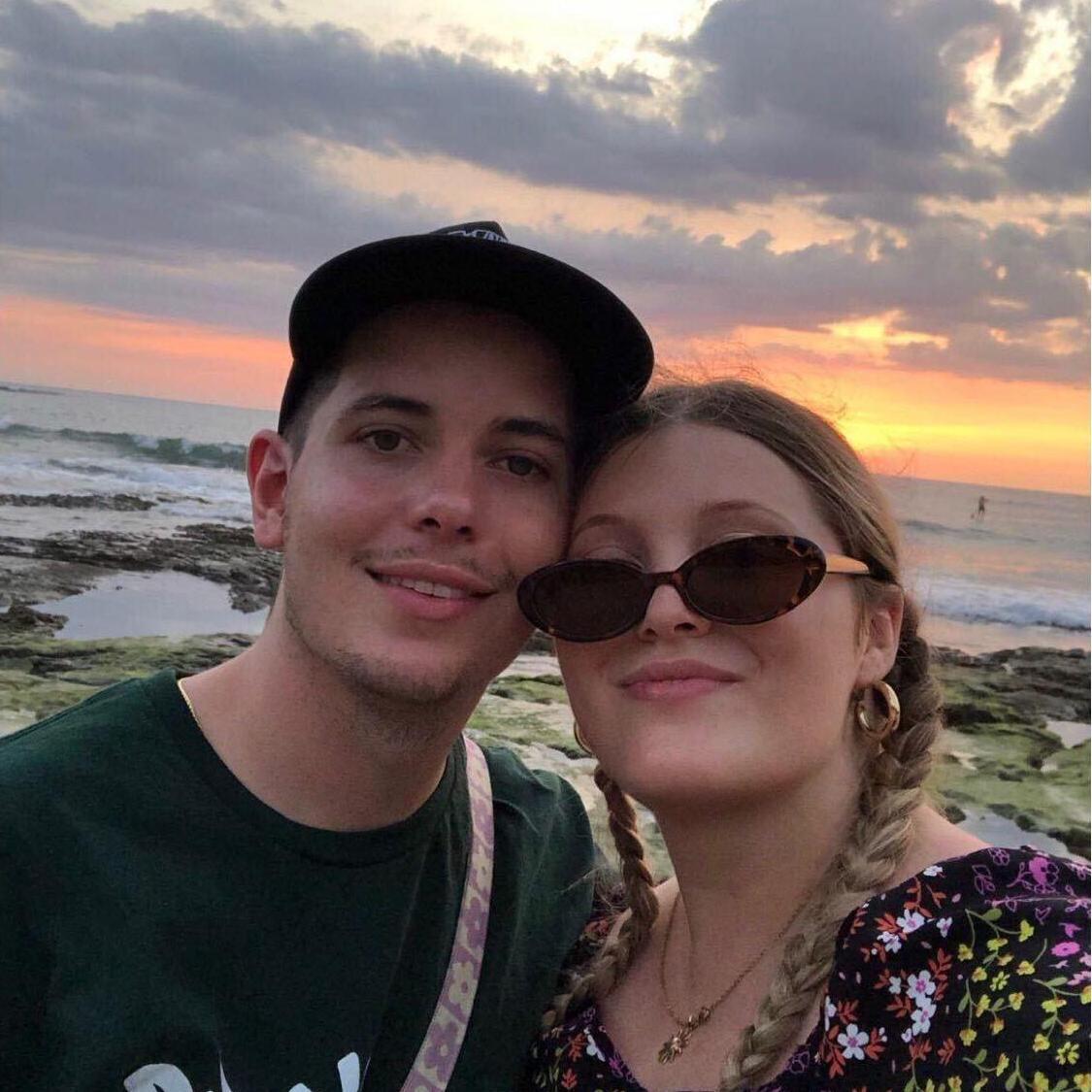 Enjoying the gorgeous sunset in Costa Rica / 2023.