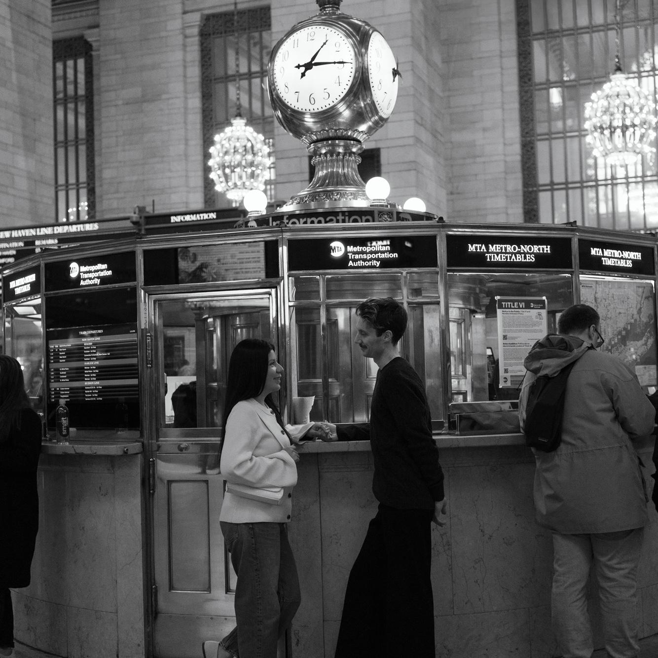 Grand Central ! First kiss