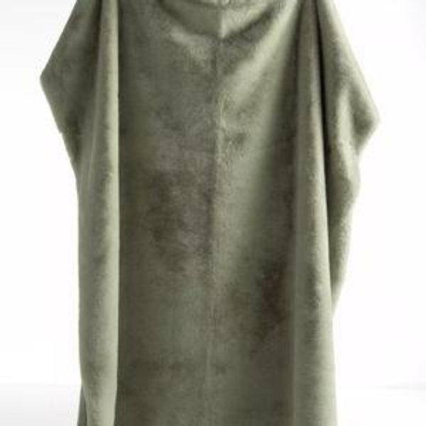 The Sophie Faux-Fur Throw Blanket - Light Green