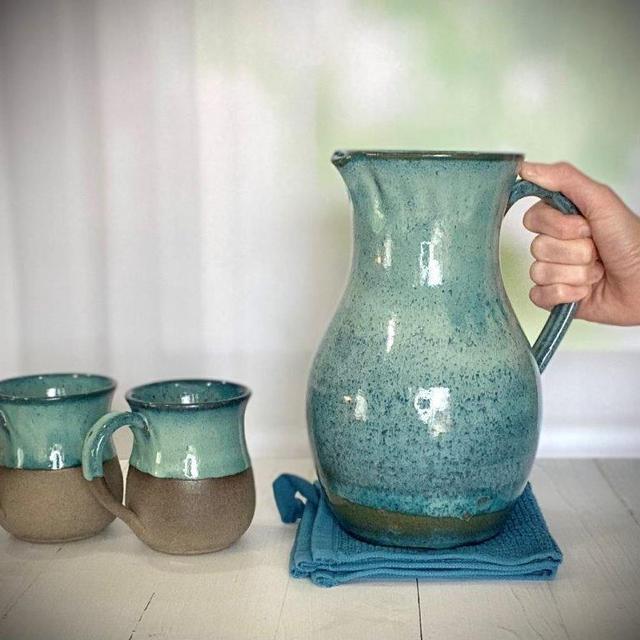 Einav Ceramics | Serving Jug