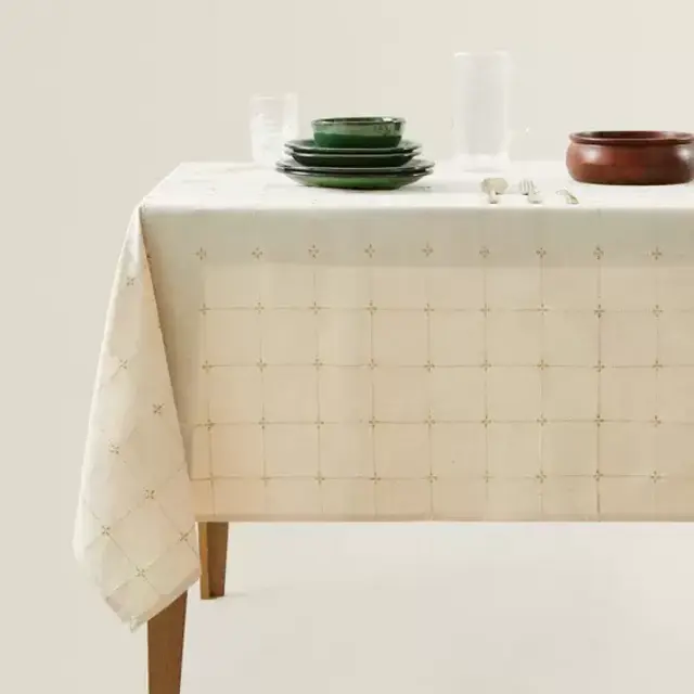 CHECK TABLECLOTH
