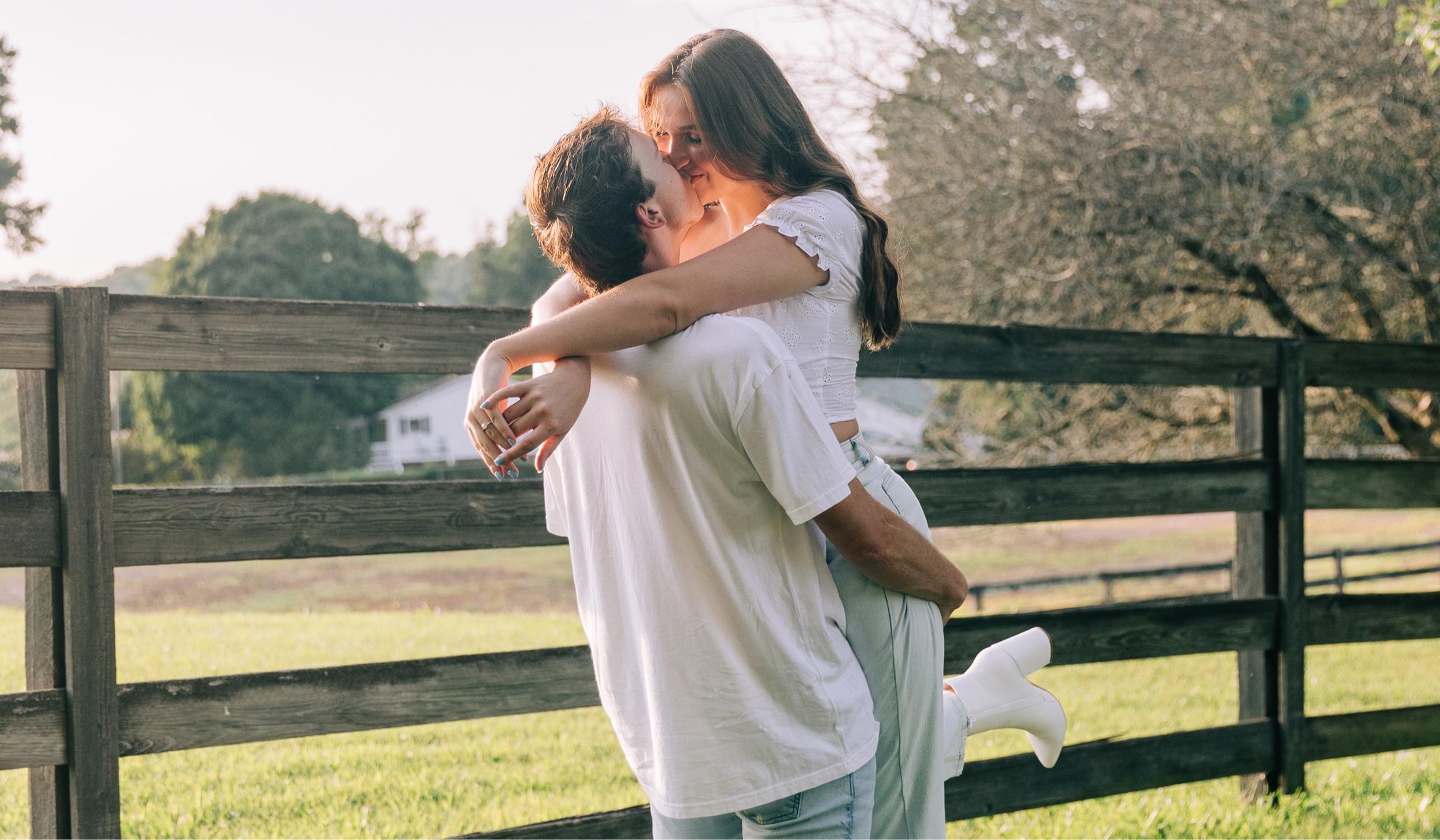 The Wedding Website of Alisa Elmore and Owen Huff