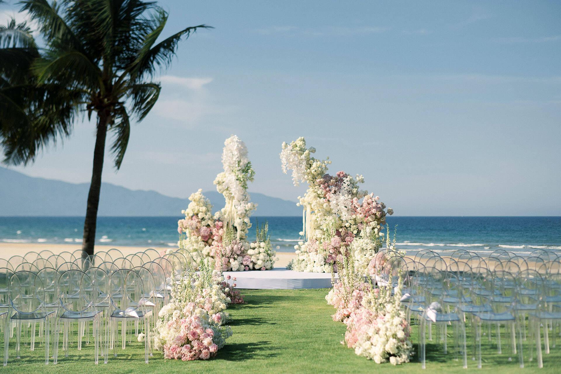 The Wedding Website of Valerie Vu and Andy Qi