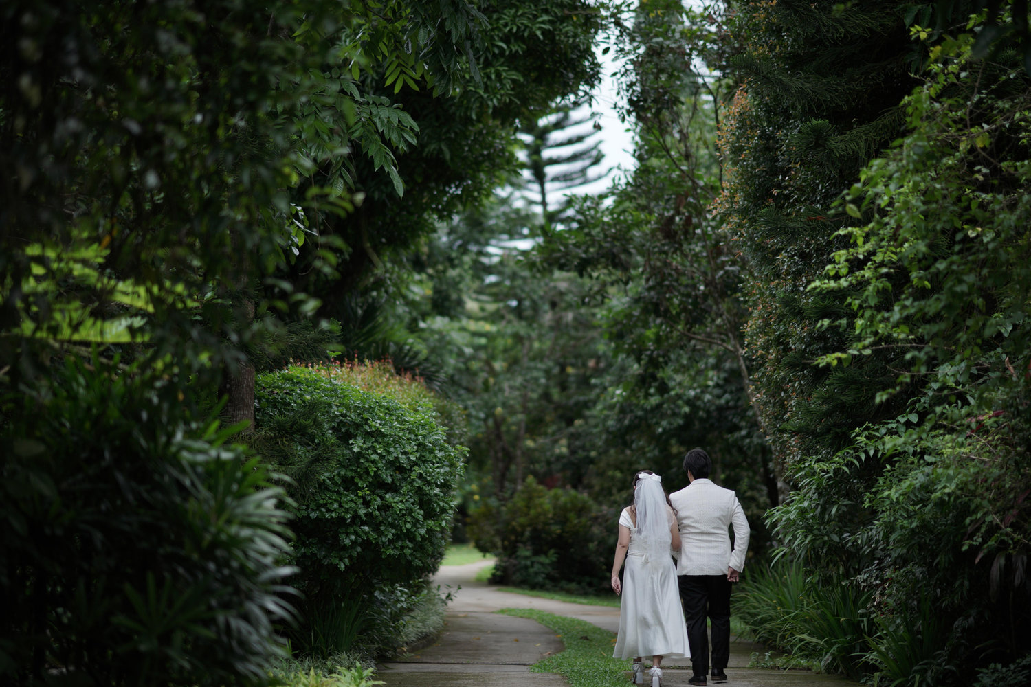 The Wedding Website of Jeanette Malaga and Gerald Castelo Madrid