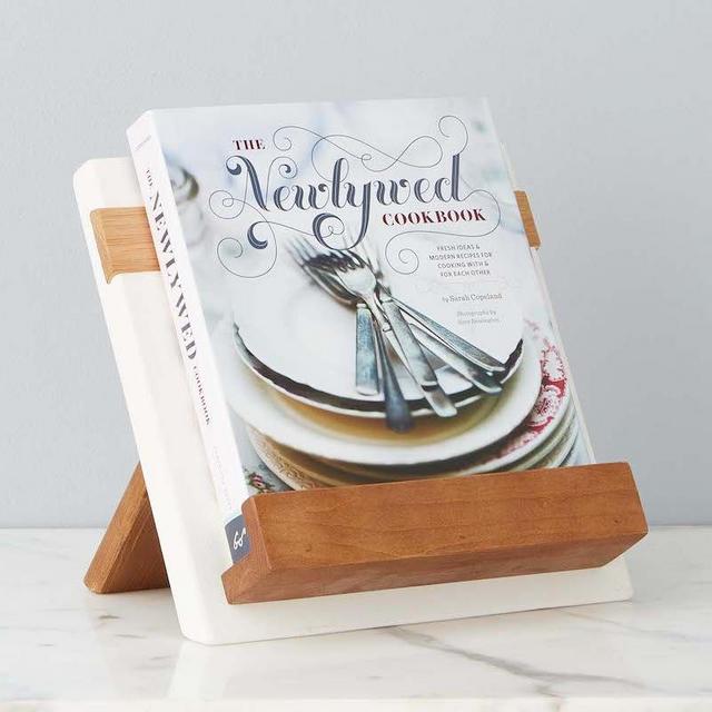 Etú Home Cookbook Holder