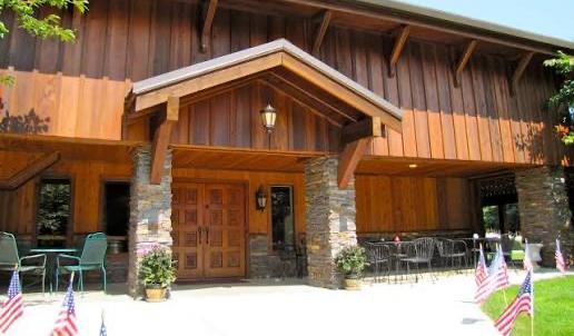 The Wedding Website of Clarissa Sanders and Beau Grover
