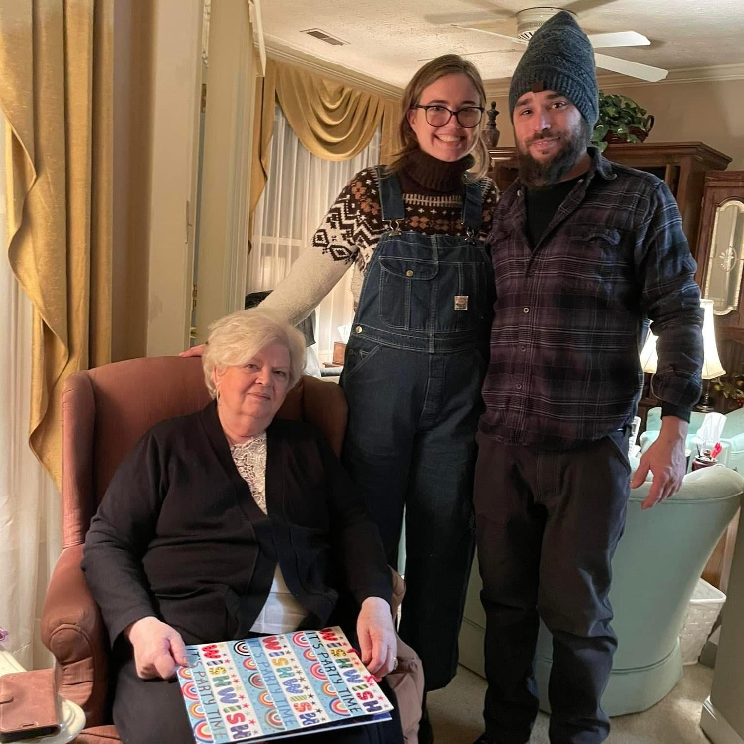 Granny’s birthday fun 🎂🎉🥳 
Pictured (Left to Right) : Granny, Ciearra, Michael.