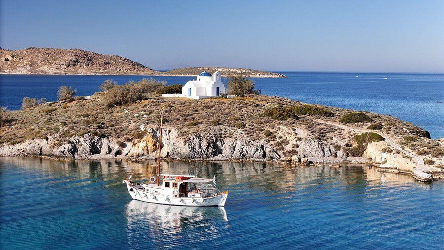 The Wedding Website of Bella Ferrigno and Andrew Ahmadi