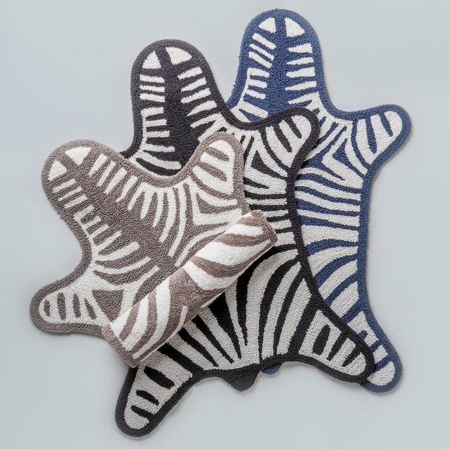 Reversible Zebra Bathmat