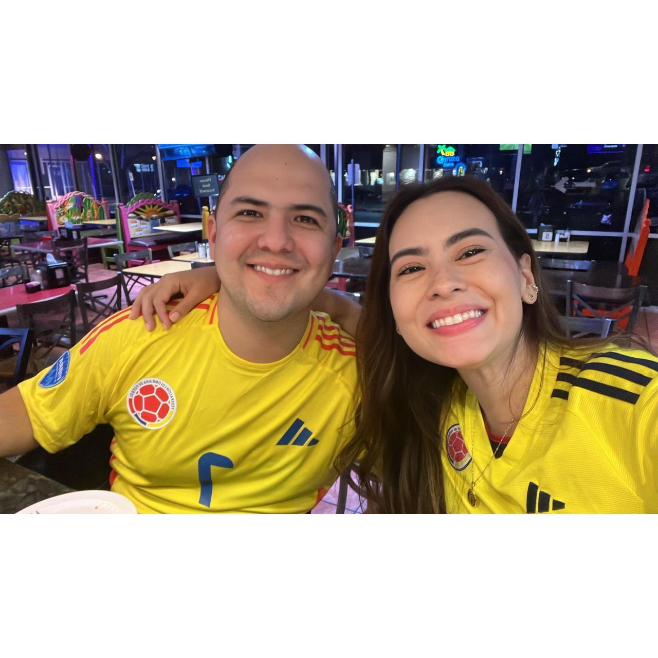 Un Mexicano muy Colombiano! *** A Mexican dressed up as a Colombian