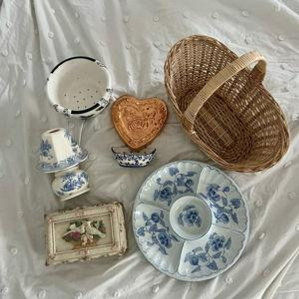 Lena's Vintage Finds & Decor