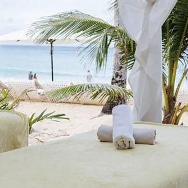 60-Minute Couples Massage in Thailand