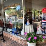 Menagerie Antiques & Collectables