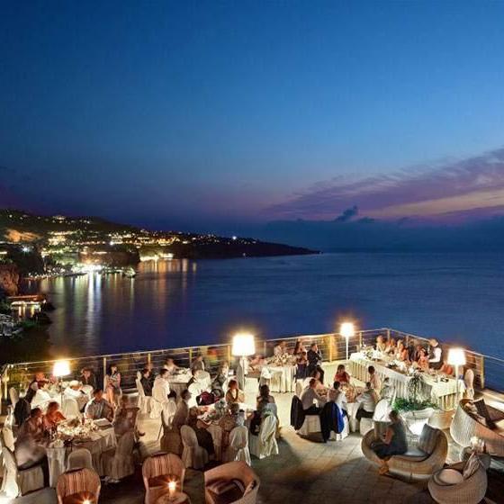 Vista Sky Bar at Hotel Mediterraneo