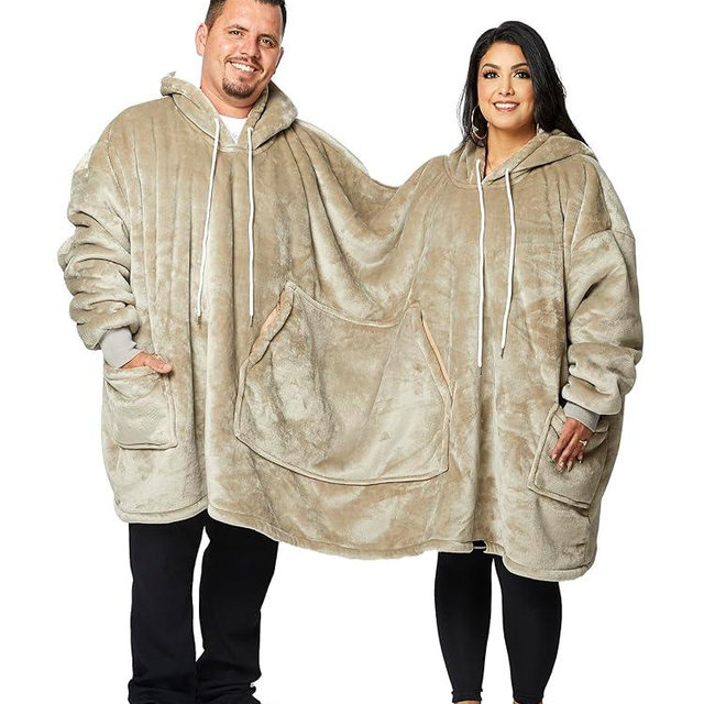 Viral Vogue Cuddle Buddyys Oversized Dual Wearable Blanket Hoodie For Couples, Sherpa Pullover Hoodie for Outdoor/Indoor Use.