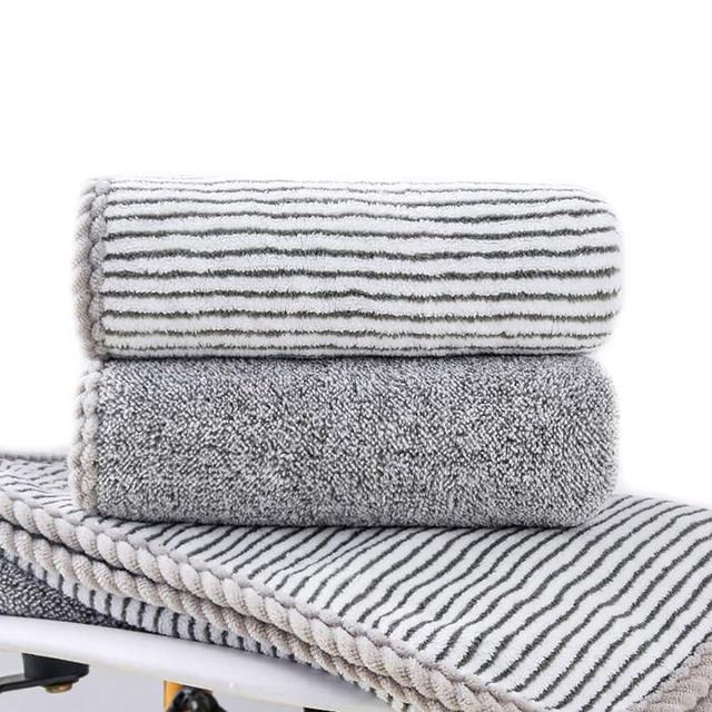 Kissvian 2 Pack Microfiber Hand Bath Towel Set, Bamboo Fibre Coral Velvet Bathroom Towels with Hanging Loop, Soft and Absorbent Washcloths for Hand Face Bath Spa Yoga Fitness, Size 13.4" x 30"