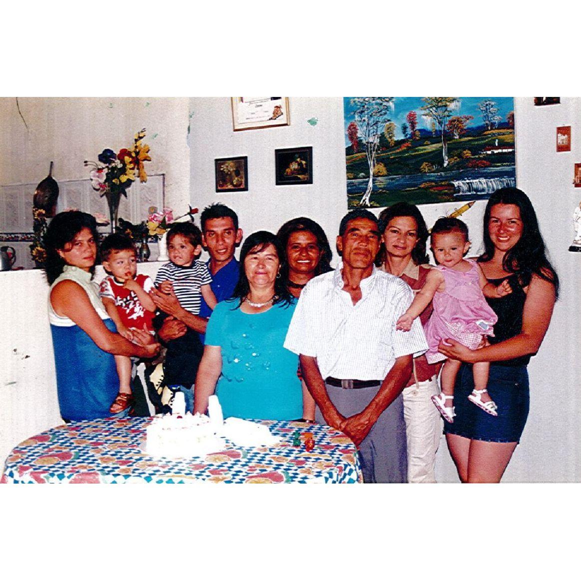 Las Morochas Fotografía con las nueras Bodas Rubí 2005 Casa Alfonso López