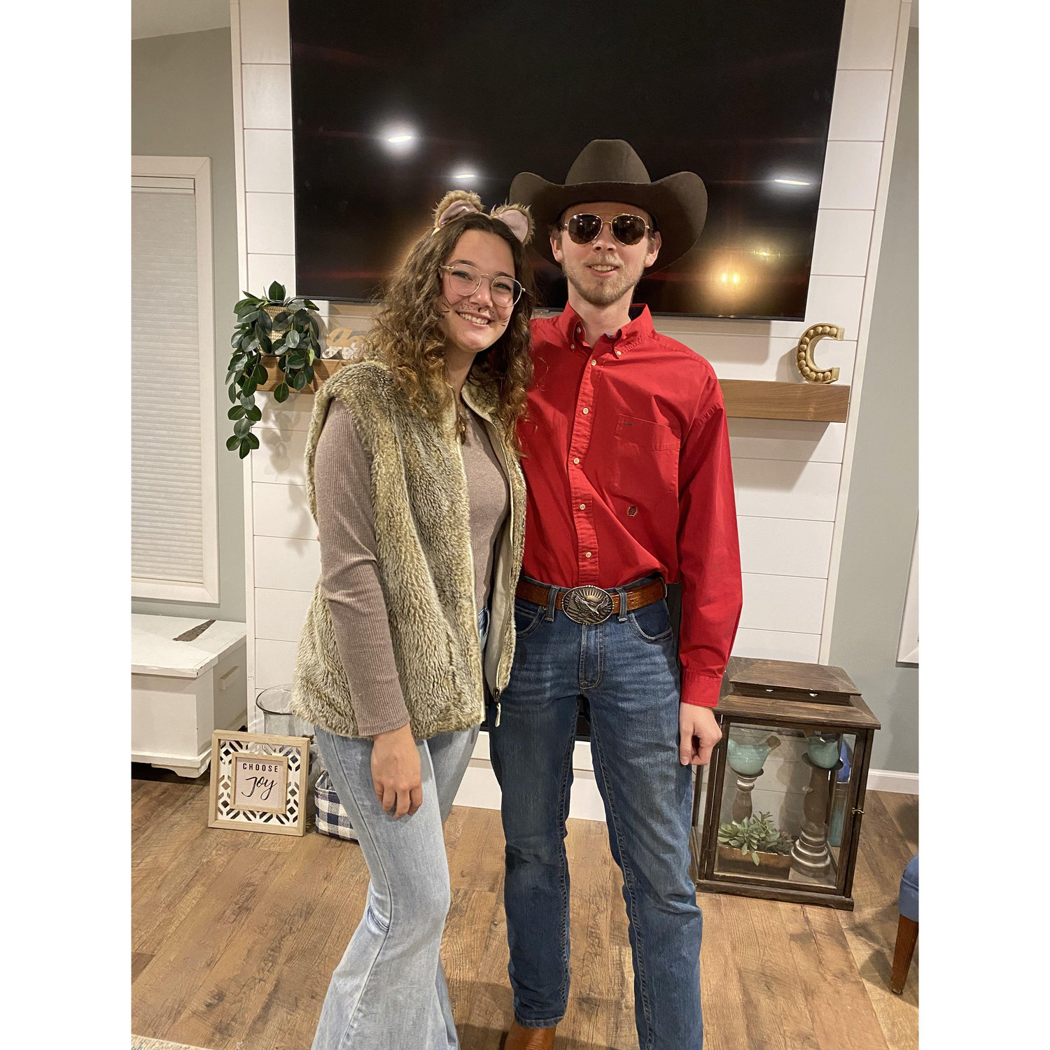 Halloween - Hank Williams Jr. and a cougar