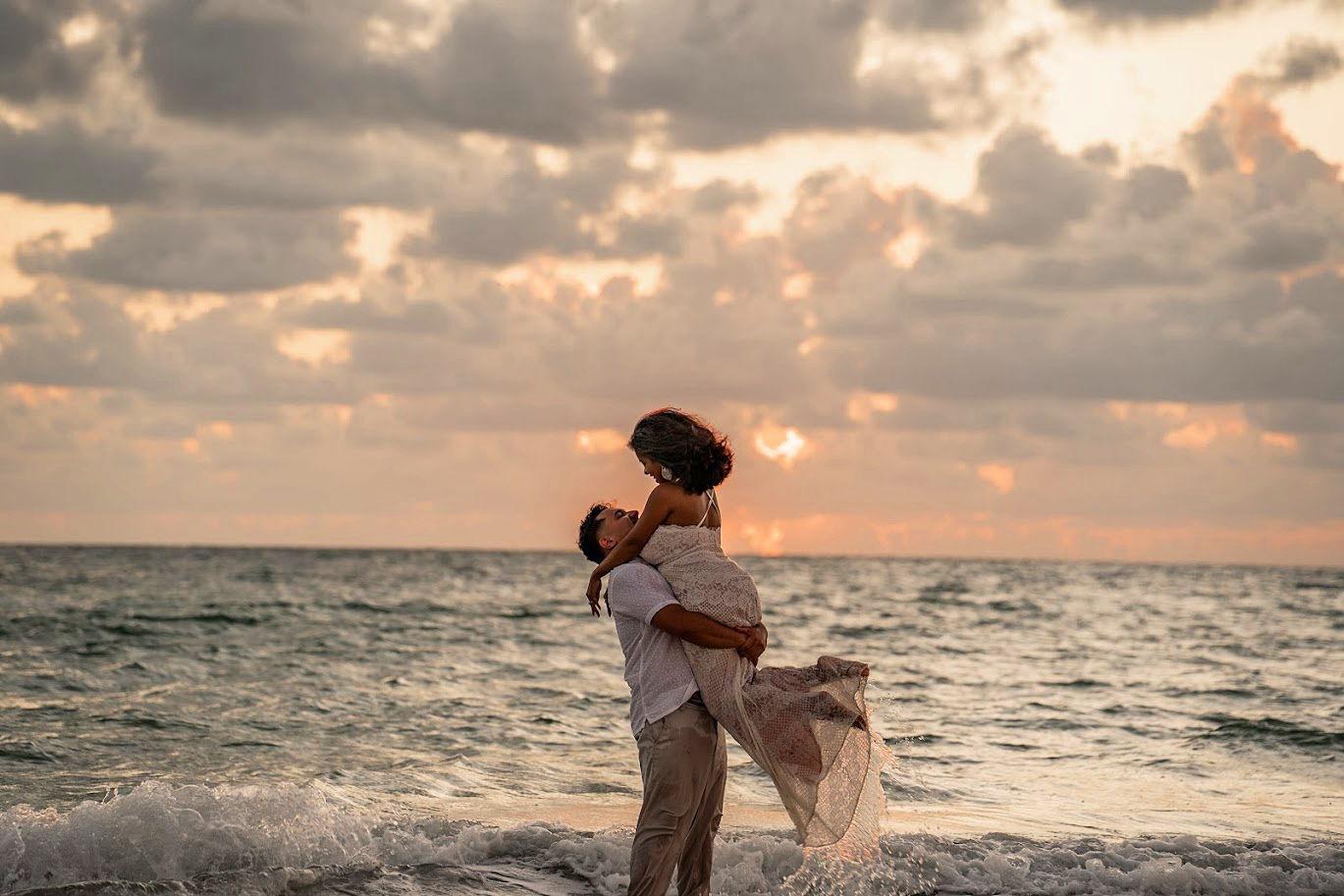 The Wedding Website of Elvira Peralta and Dominic Tartaglia