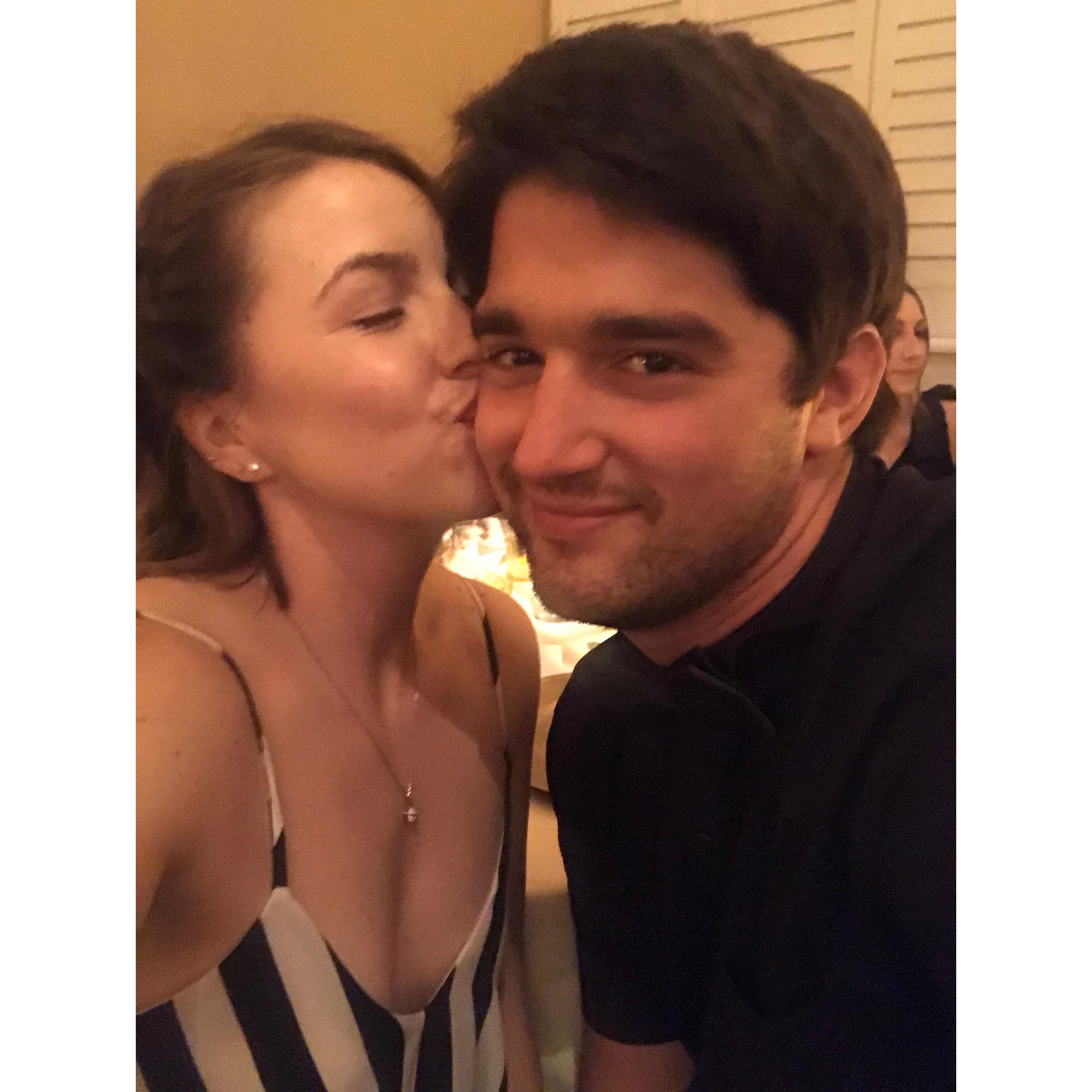 <3