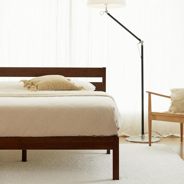 LIFEMENT Classic Wood Platform Bed Frame with Headboard, Essential, Noise Free, Under Bed Storage, No Box Spring Needed, Easy Assembly (Walnut, King (U.S. Standard))