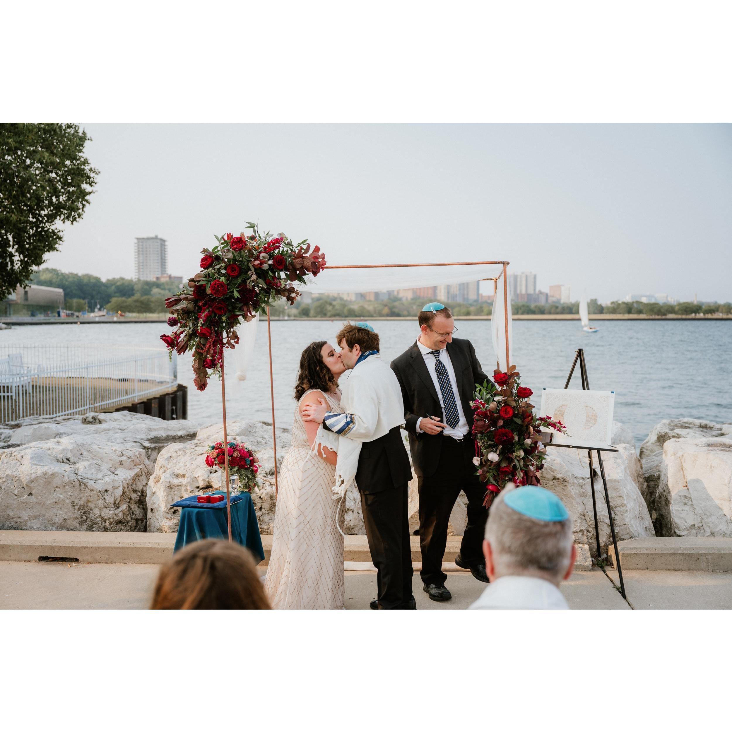 Sealed with a kiss.
Ceremony, Lake Michigan, Milwaukee, WI