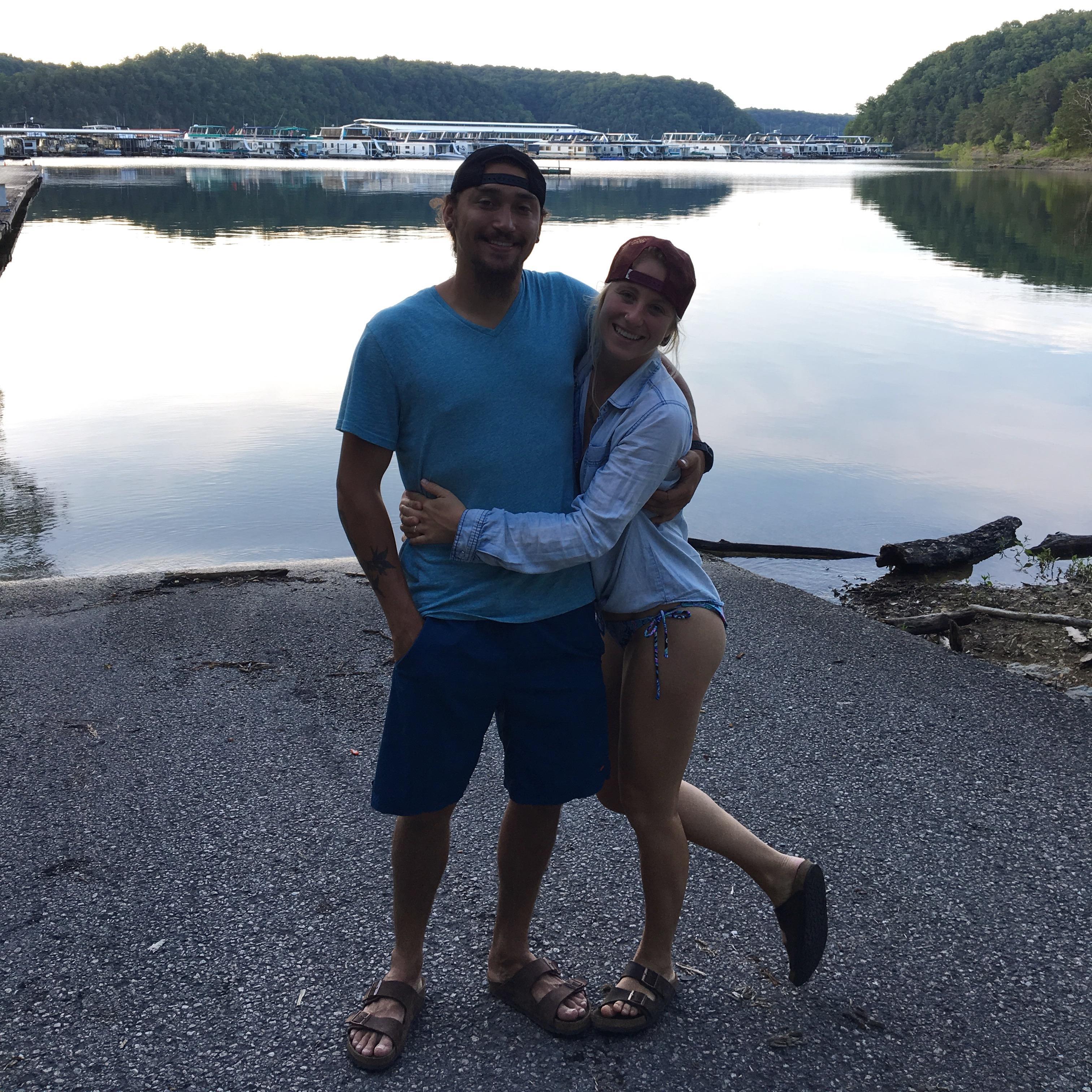 Lake Cumberland on Foster Family Vacation!