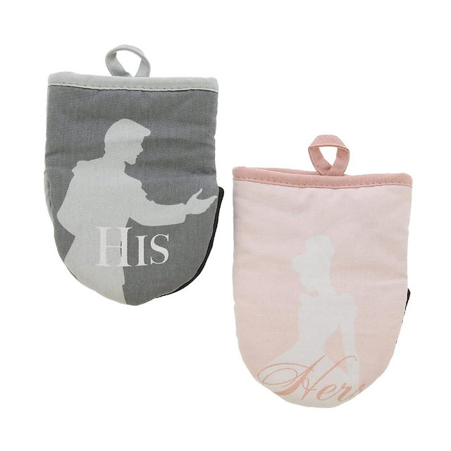 Disney Princess Neoprene Mini Oven Mitts, 2pk-Heat Resistant Oven Gloves with Insulation Ideal for Handling Hot Kitchenware-Non-Slip Grip, Hanging Loop, 5.5 x 7 Inches - Cinderella