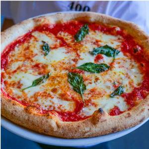 Authentic Pizza Making Class in Naples - Honeymoon Fund