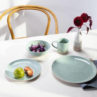 Shell Bisque 4-Piece Place Setting, Service for 1
