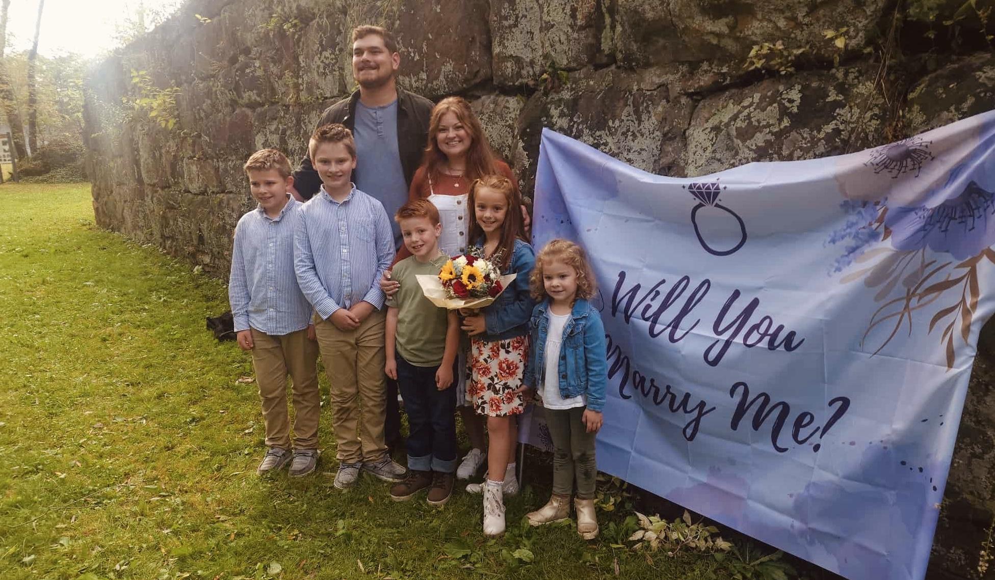 The Wedding Website of Lindsay Grove and Greg Patterson