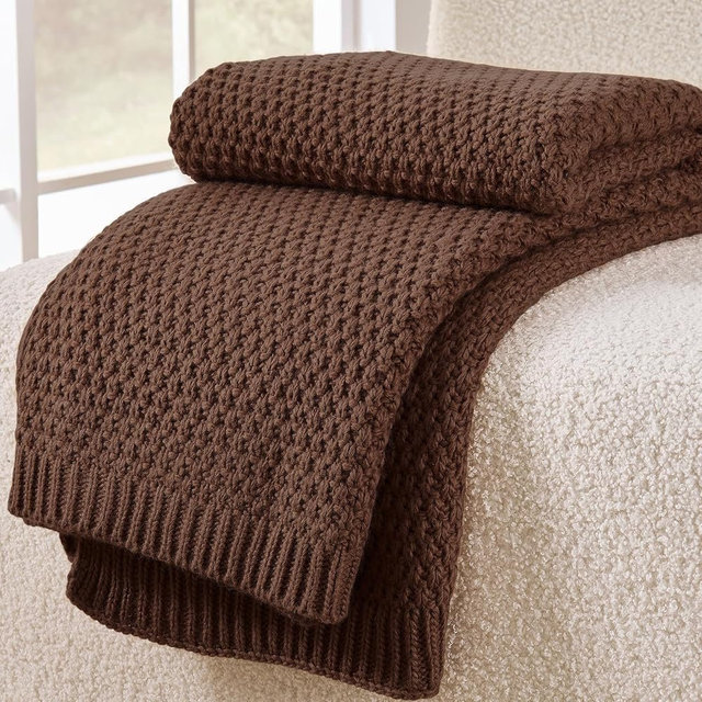 OnesCosy Dark Brown Throw Blanket, Chocolate Knit Throw Blanket for Couch, Soft Cozy Warm Lightweight Decorative Reversible Moss Stitch Knitted Blankets for Bed, 50x60 Inches, Chocolate Brown