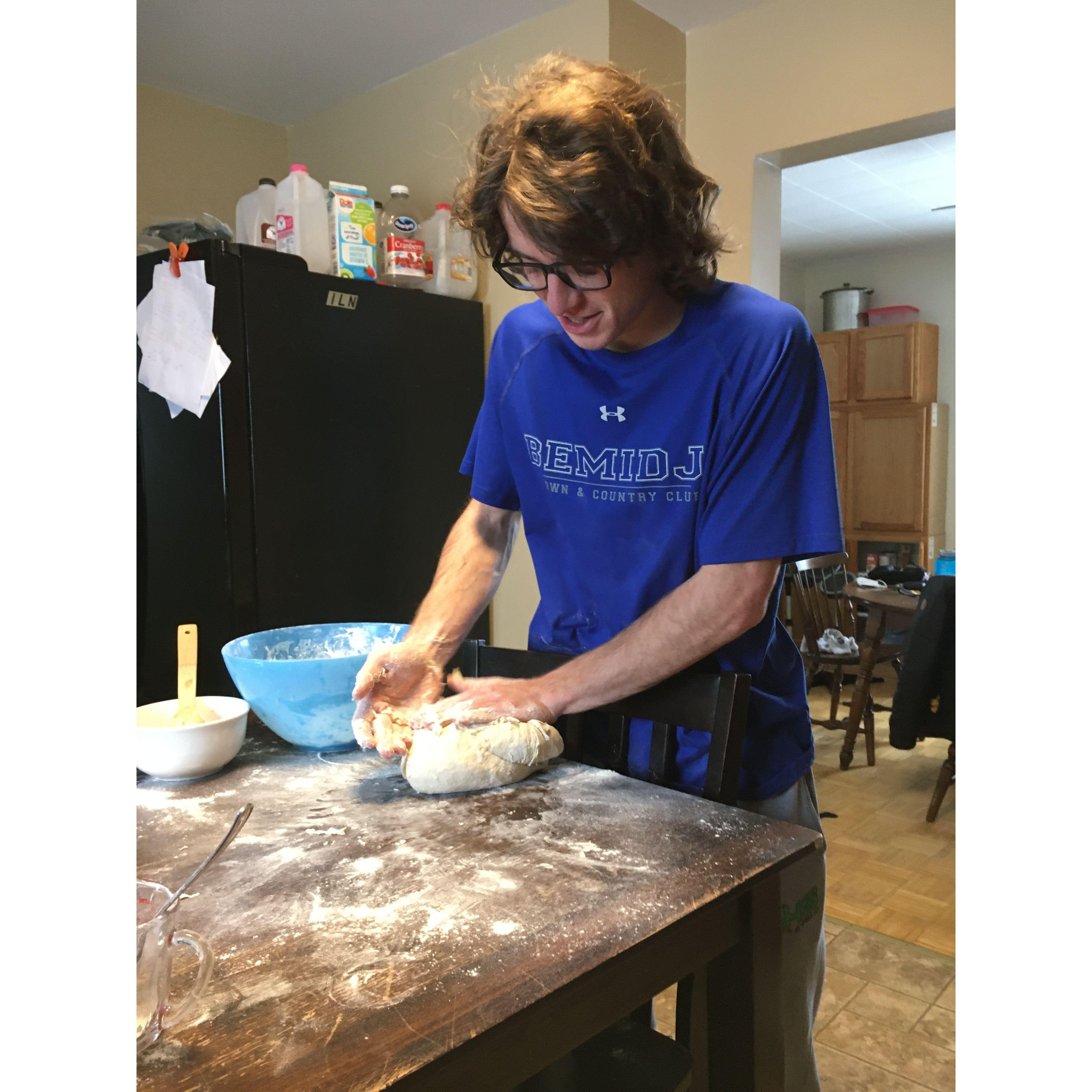 With their freetime Ben and Alexis love to cook/bake, especially in college days. Ben was the bread expert however!