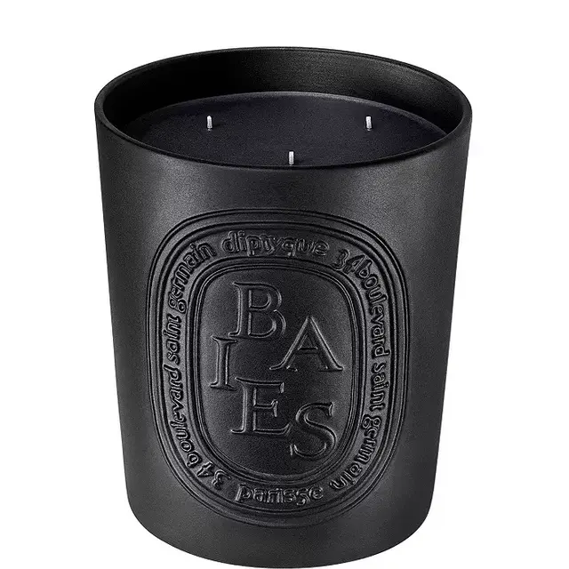 Black Baies Scented Candle