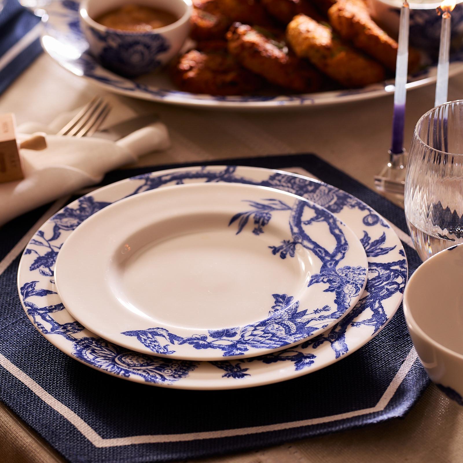 Tatara さん専用　ブルーフルーテッド フルレース 17cm 6枚セット Caskata, Arcadia Blue Rimmed Salad Plate | Zola