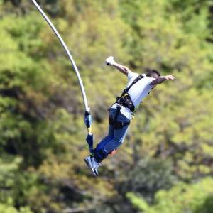 Bungee Jumping