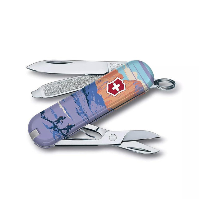 Victorinox Classic SD Swiss Army Knife, Compact, 7 Functions, Swiss Made Pocket Knife with Small Blade, Screwdriver and Key Ring - Rocky Mountains National Park