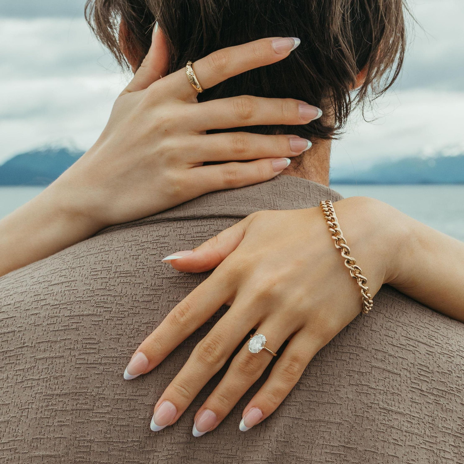 Summertime engagement photos in Alaska!