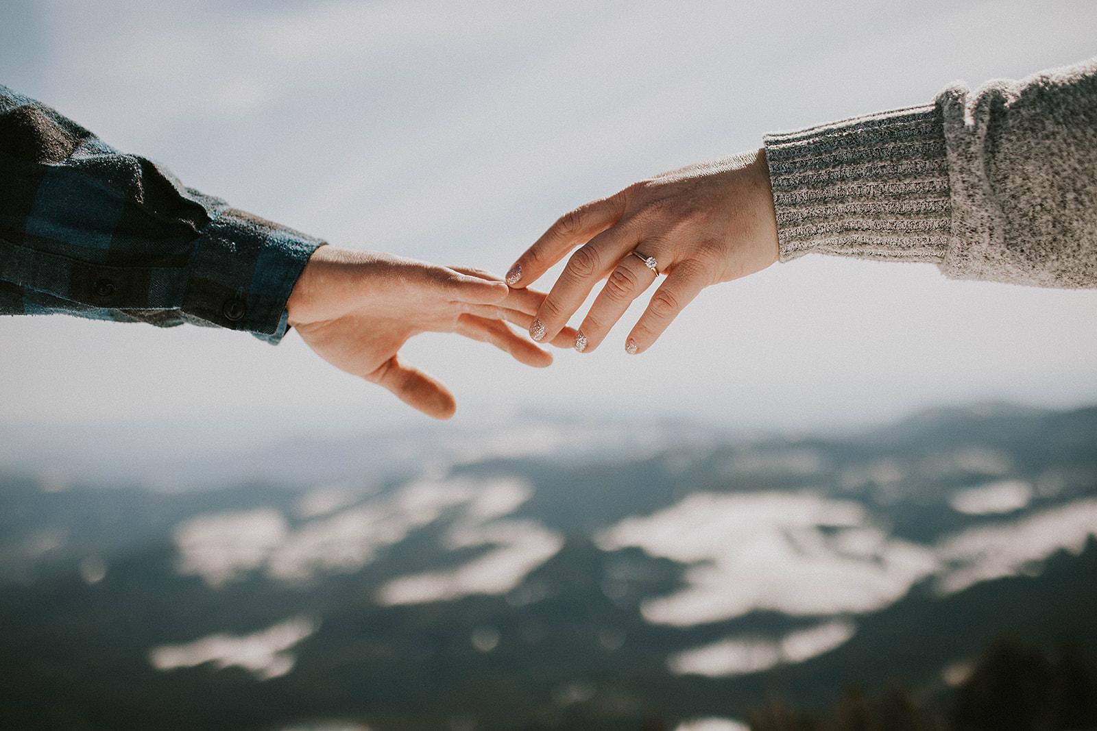The Wedding Website of Hailey Thompson and Ian Tate
