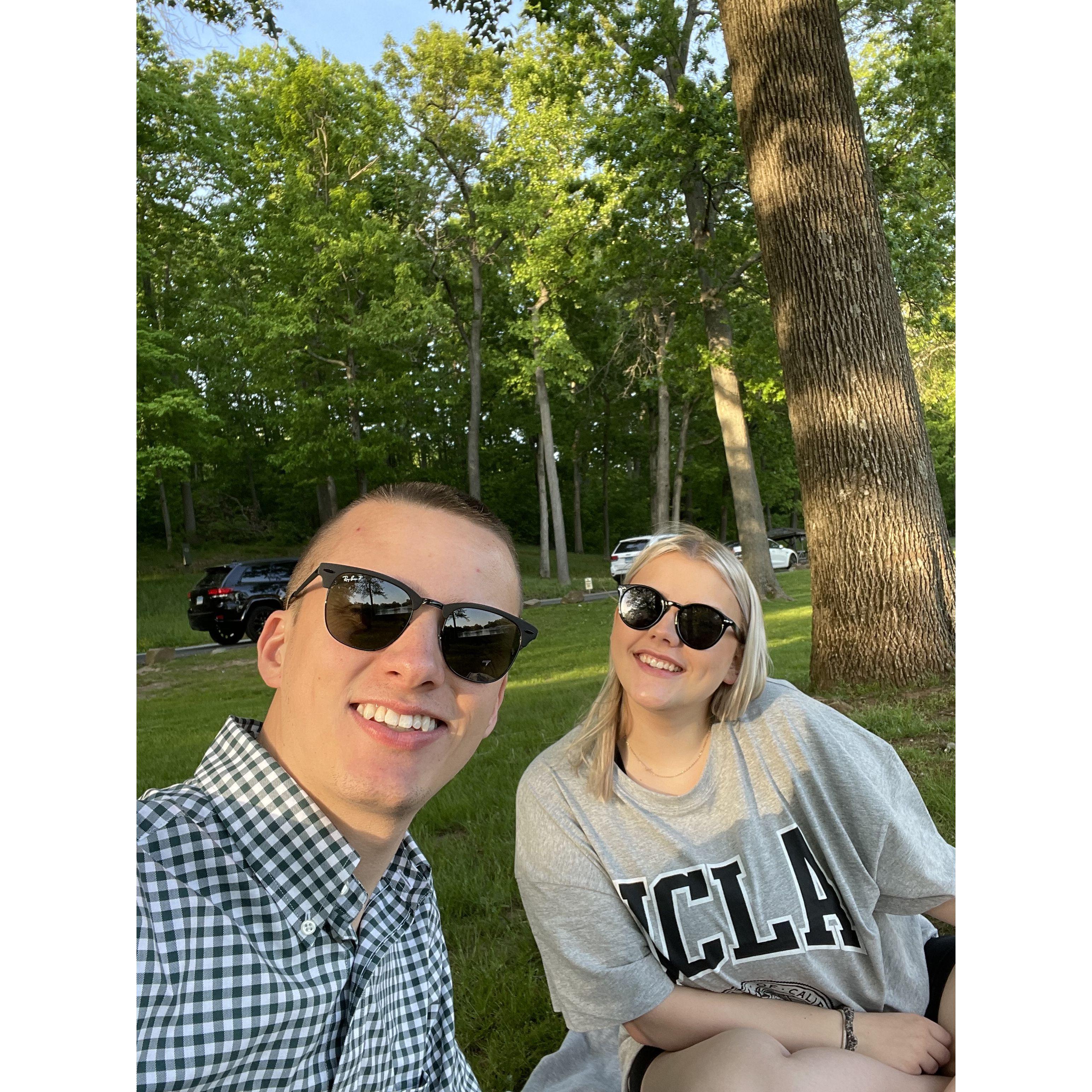 On the one year anniversary of our first date, we went back to Hubbard Park to recreate it!