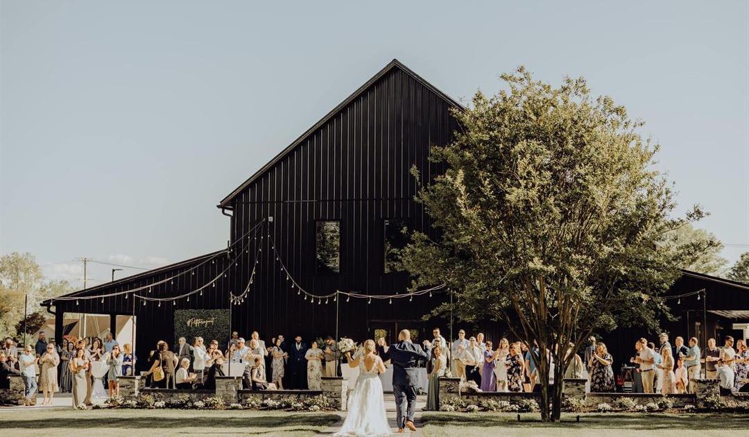 The Wedding Website of Madison Cook and Dominic Dimaio
