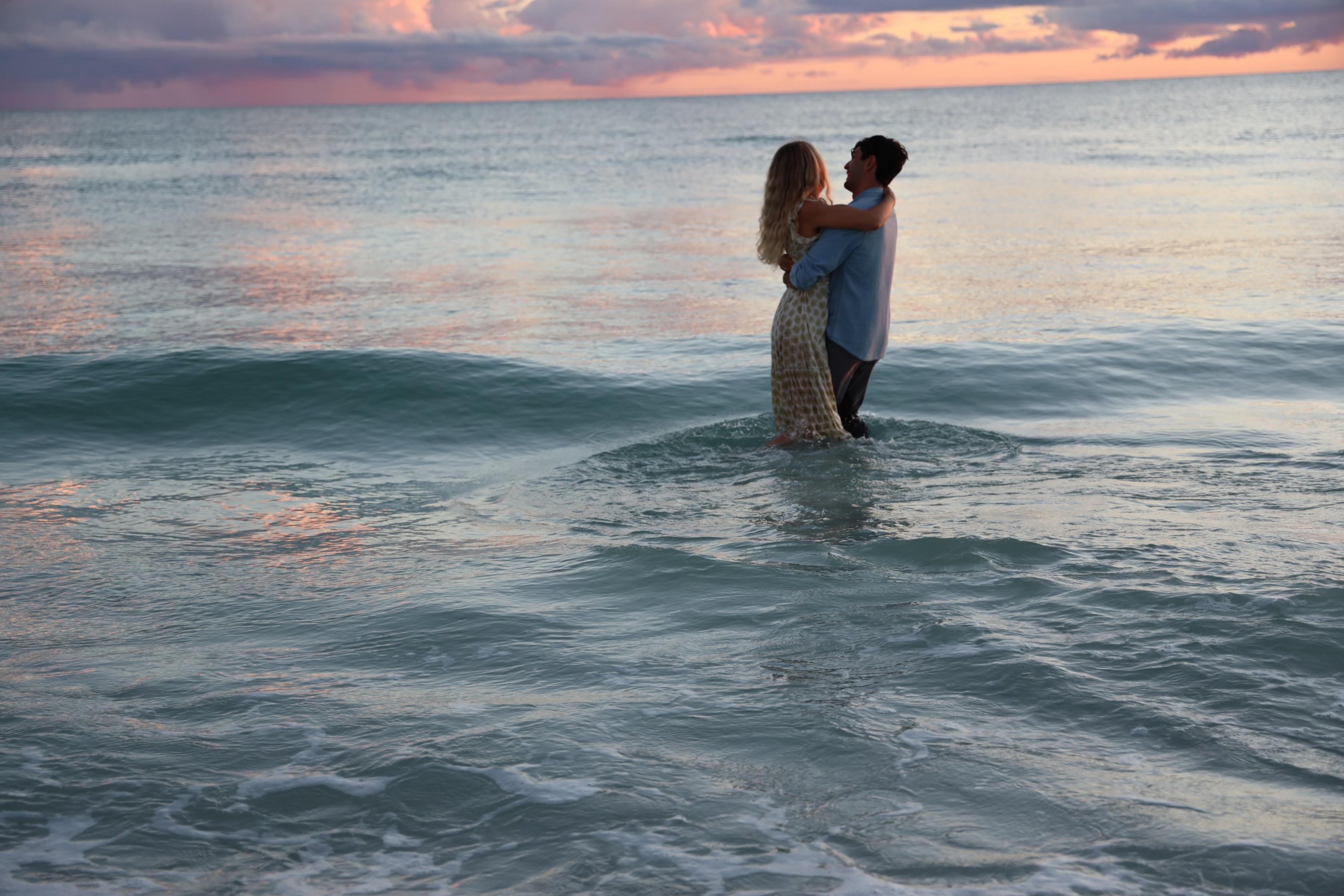 The Wedding Website of Caroline Bosworth and Carlos Ron